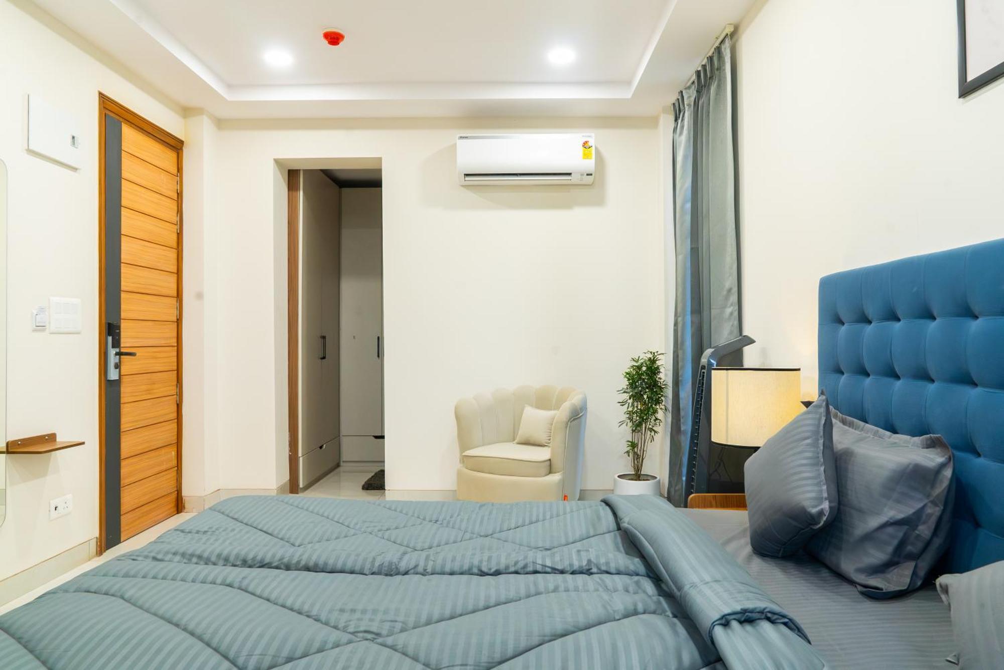 Hotel Housr Sector 45 Gurgaon Near Artemis Hospital Exterior foto